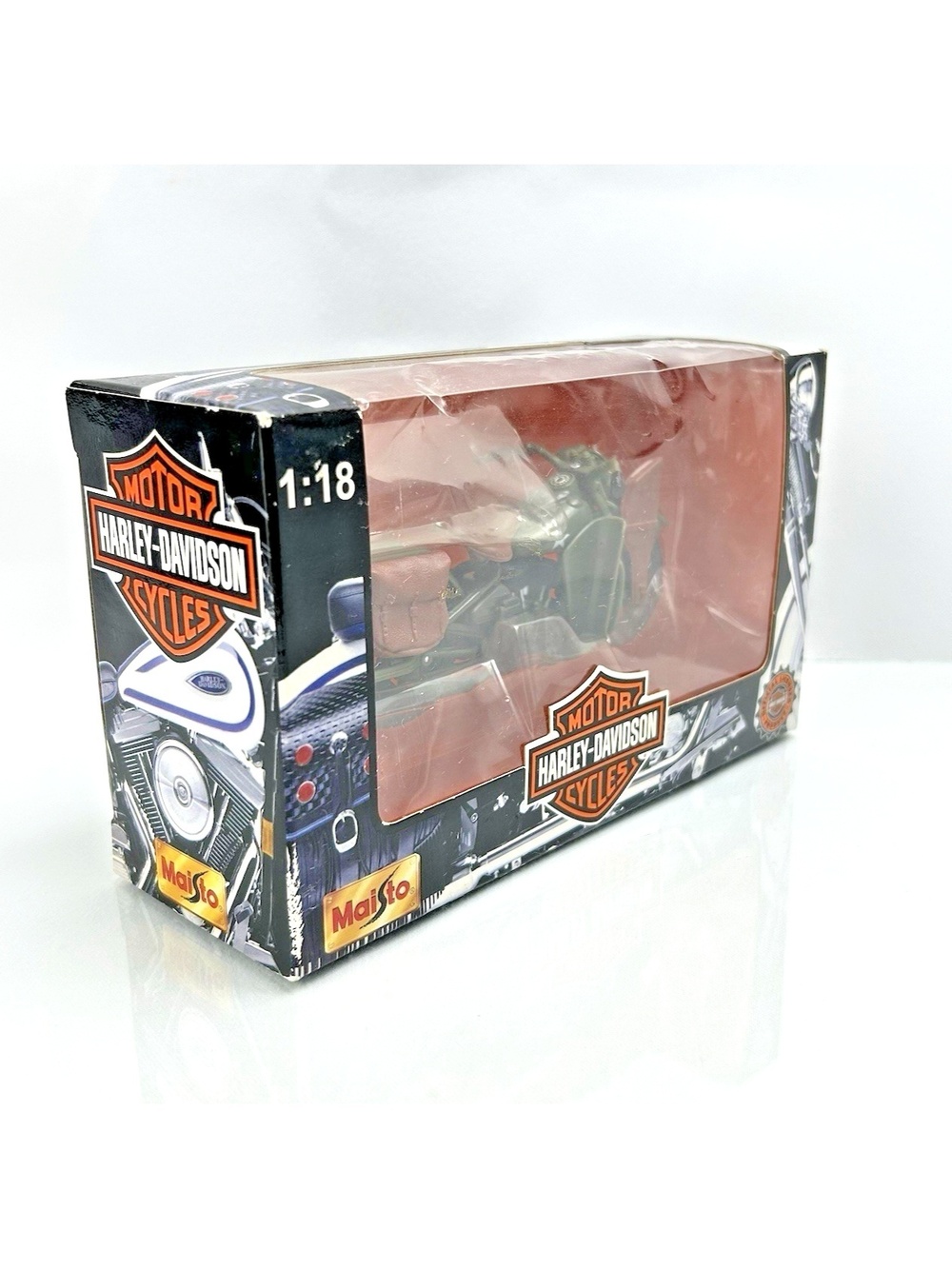 Maisto Harley-Davidson 1942 WLA Flat Head 1:18 Scale Motorcycle 2000